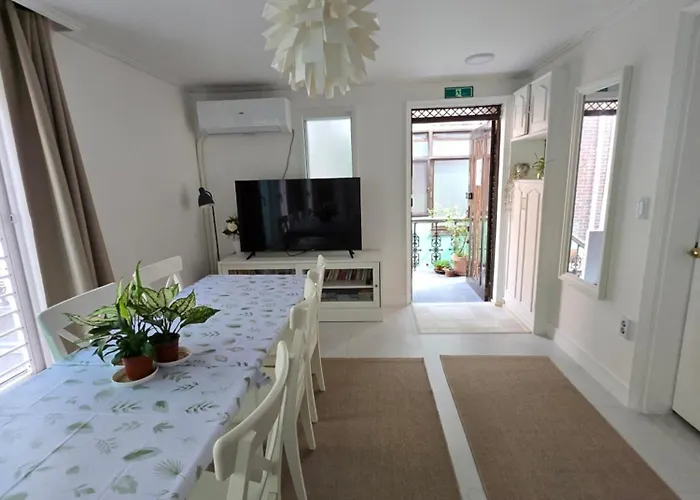 Sophie House Foreigners Women Only * Seoel