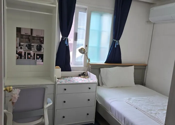 Sophie House Foreigners Women Only Accommodatie bij particulieren *